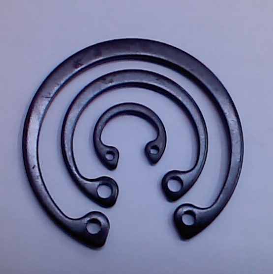 台製孔用R型扣環2